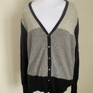 XL 100% CASHMERE Sweater Apt 9 gray and black...